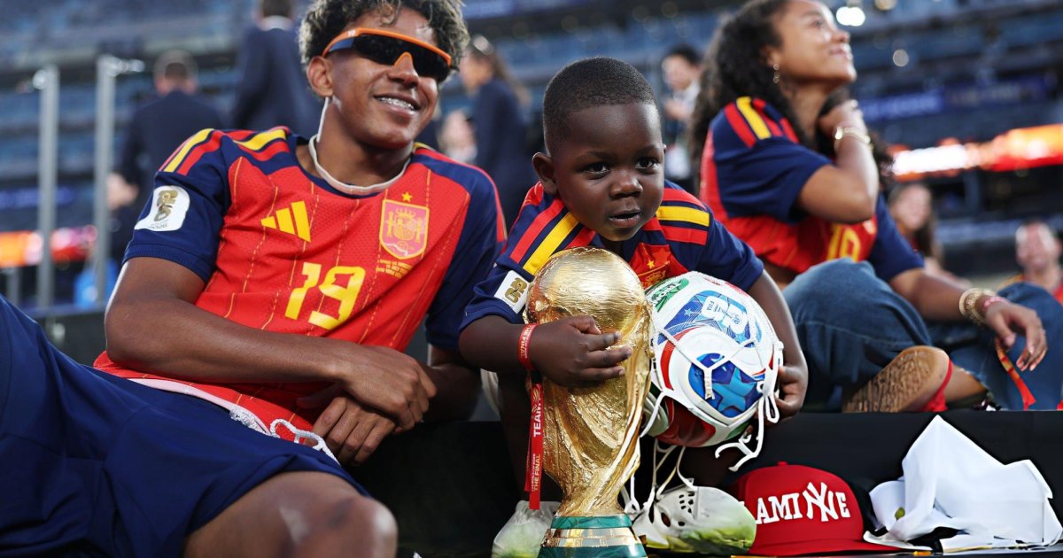 lamine-spain-1790676710.jpg