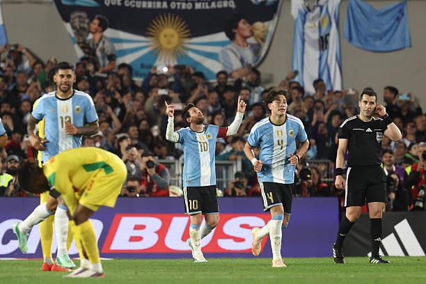 messi-thanks-1791369527.jpg