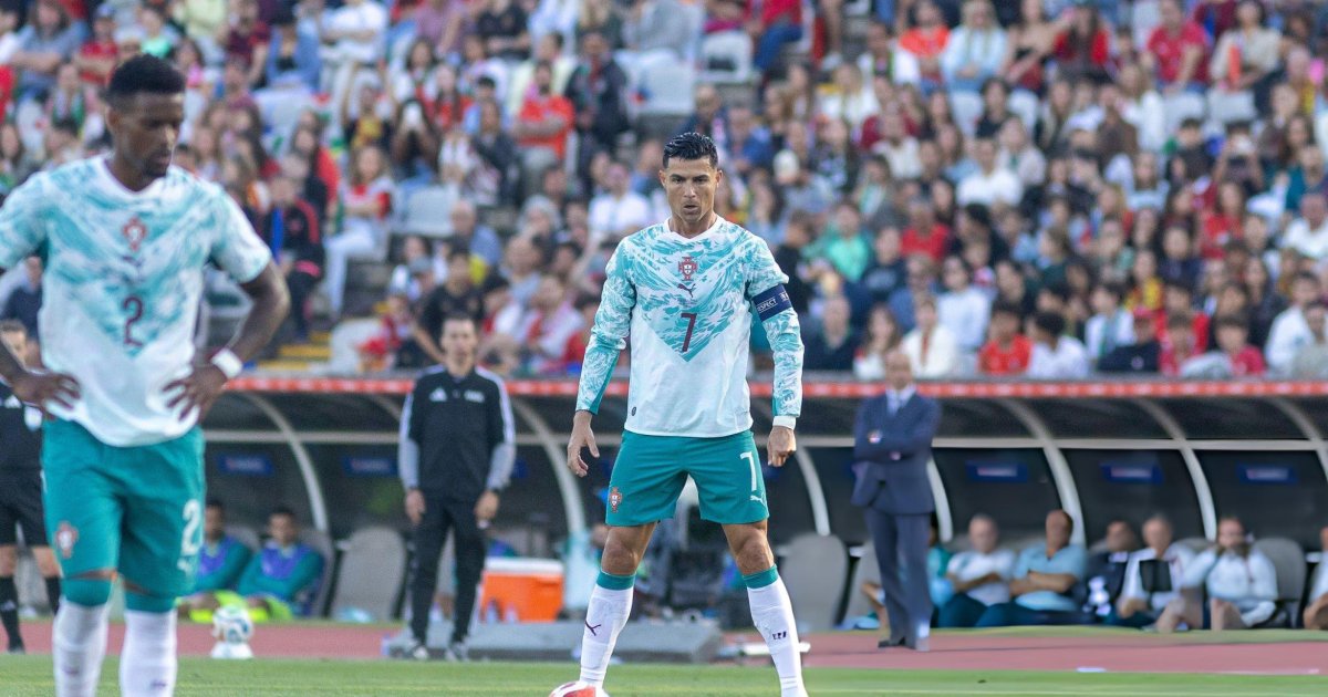 ronaldo-stance-1791391653.jpg