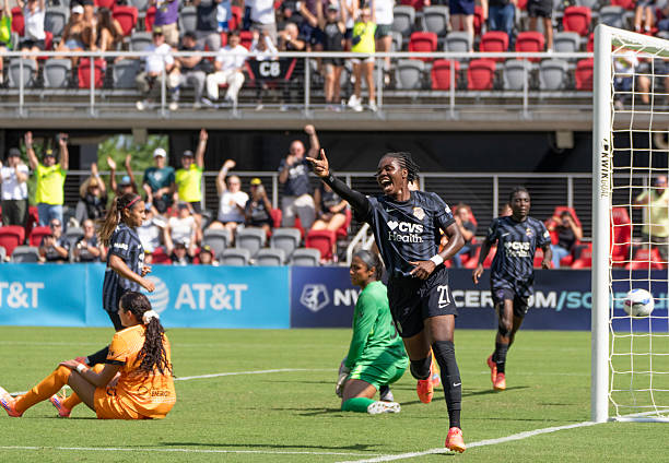 Monday Gift, Washington Spirit vs Houston Dash