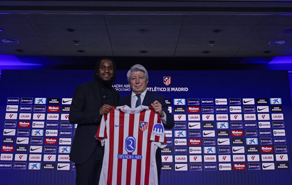 Ademola Lookman, Enrique Cerezo