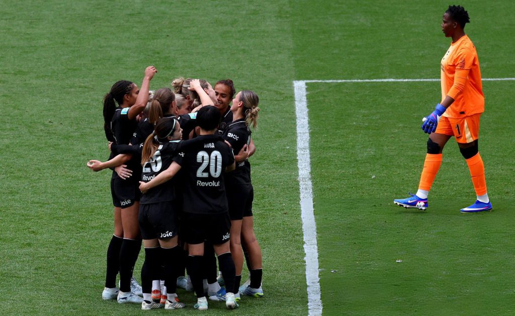 Chiamaka Nnadozie, Brighton Women, Manchester City Women, Adobe Women's FA Cup