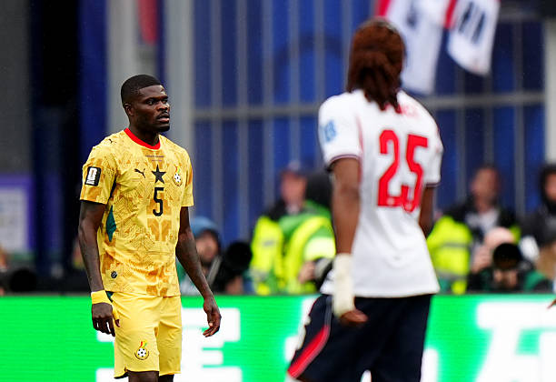 Tottenham Star Faces Backlash from Ghanaians for Snubbing Handshakes with Thomas Partey Djed Spence, Thomas Partey, 2026 FIFA World Cup